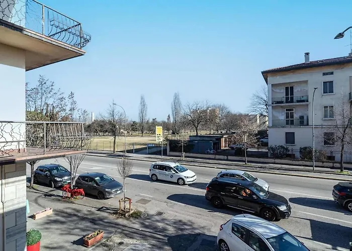 By San Giacomo Park דירה
